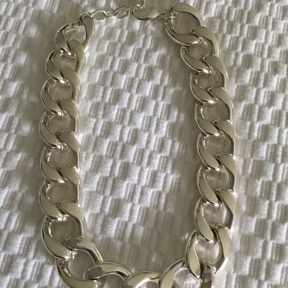 Polished Silver Tone Link Neclace - Picture 7 of 8